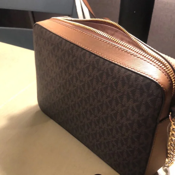 Michael Kors Brown and Tan Crossbody Bag - Picture 3 of 9